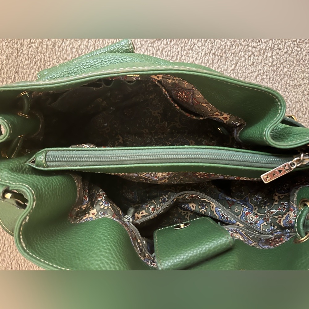 Green Leather MAXX Shoulder Bag - Picture 8 of 10